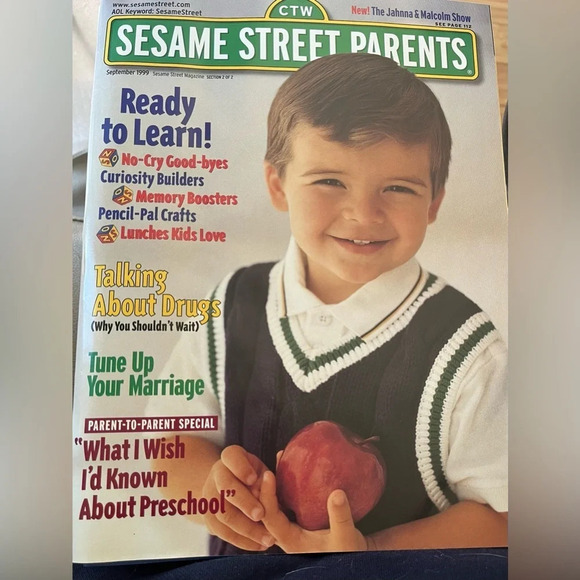 Sesame Street Parents with a Play It Smart vintage magazine from September 1999 - Picture 1 of 4